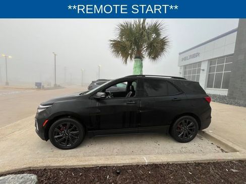 Used 2023 Chevrolet Equinox RS w/ RS Leather Package image 5