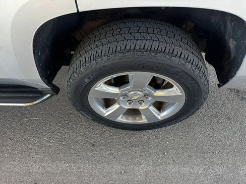 Used 2020 Chevrolet Tahoe Premier image 32