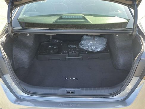 New 2025 Nissan Altima 2.5 SV w/ SV Special Edition Package image 9