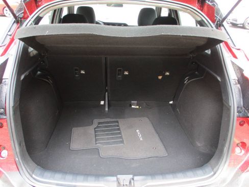 Used 2020 Nissan Kicks SR FWD image 7