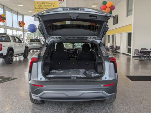 New 2025 Chevrolet Blazer EV LT FWD image 7