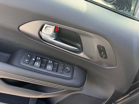 New 2026 Chrysler Pacifica Select w/ S Appearance Package image 11