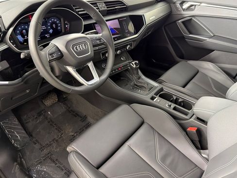 Used 2025 Audi Q3 2.0T Premium w/ Convenience Package AWD/4WD image 9