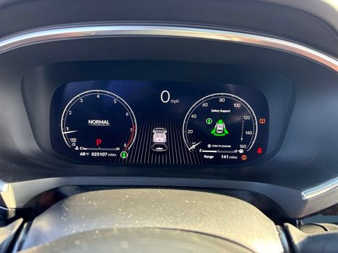 Used 2024 Acura MDX SH-AWD w/ Technology Package image 23