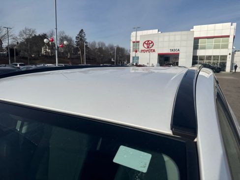 Used 2021 Toyota RAV4 LE image 44