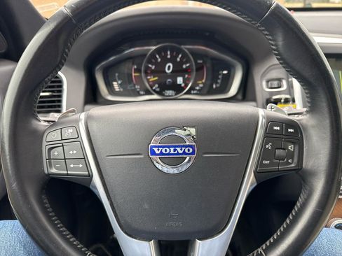 Used 2015 Volvo XC60 T6 Platinum w/ Inscription Package AWD/4WD image 23