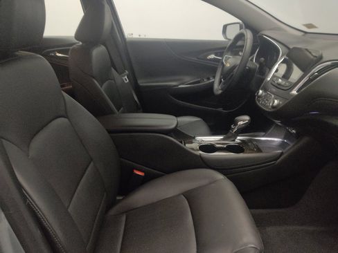Used 2023 Chevrolet Malibu LT FWD image 21