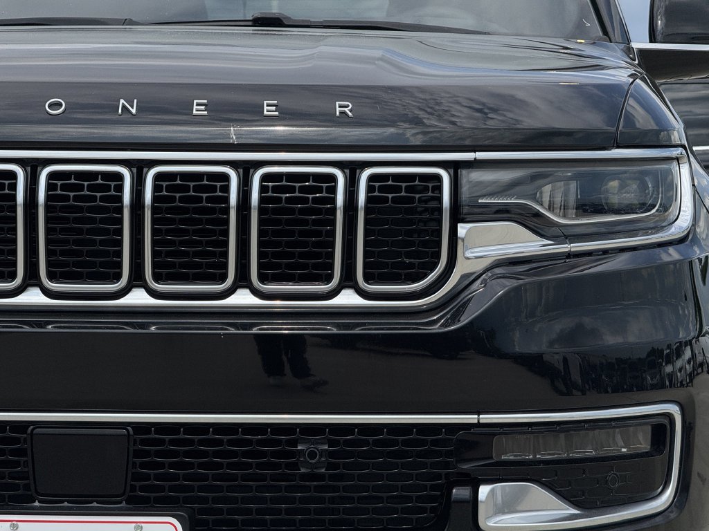 Used 2022 Jeep Wagoneer Series I w/ Premium Group I RWD image 8