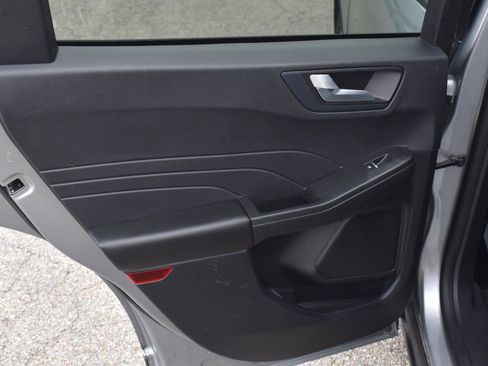 Used 2021 Ford Escape SE w/ Convenience Package FWD image 42