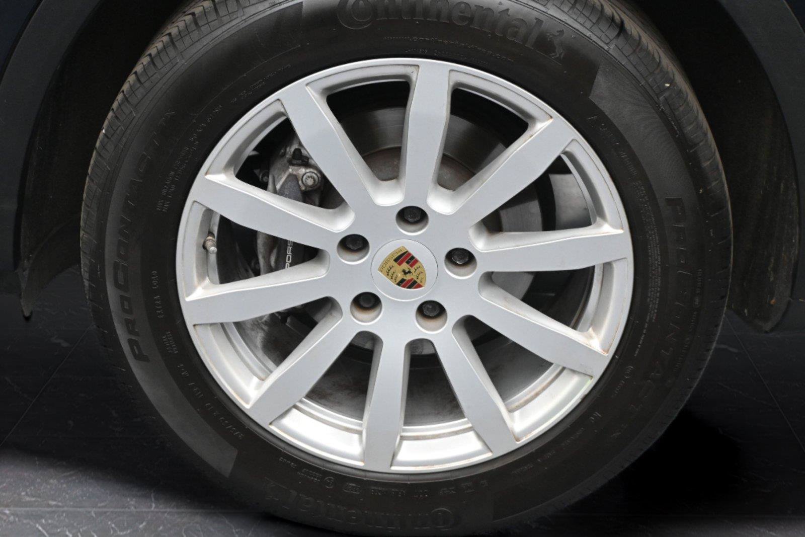 Used 2021 Porsche Cayenne AWD/4WD image 11
