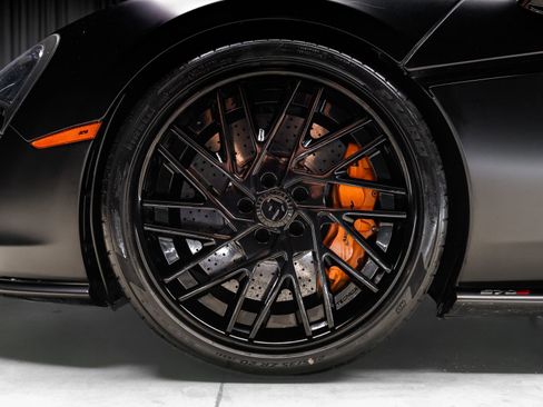 Used 2016 McLaren 570S Coupe RWD image 31