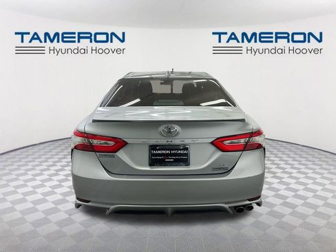 Used 2020 Toyota Camry SE image 4