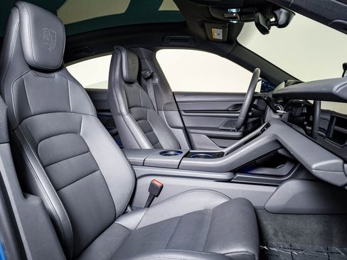 Used 2022 Porsche Taycan 4S image 14