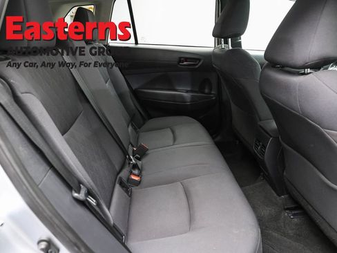 Used 2025 Toyota Corolla Cross LE FWD image 22