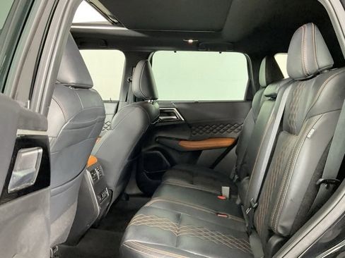 Used 2022 Mitsubishi Outlander SEL image 14