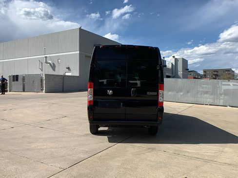 Used 2023 RAM ProMaster 2500 FWD image 4