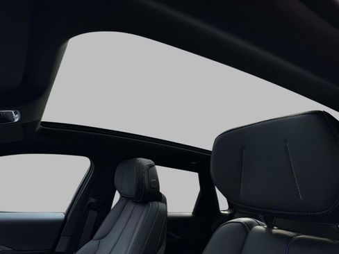 Used 2024 Cadillac Lyriq Sport image 22