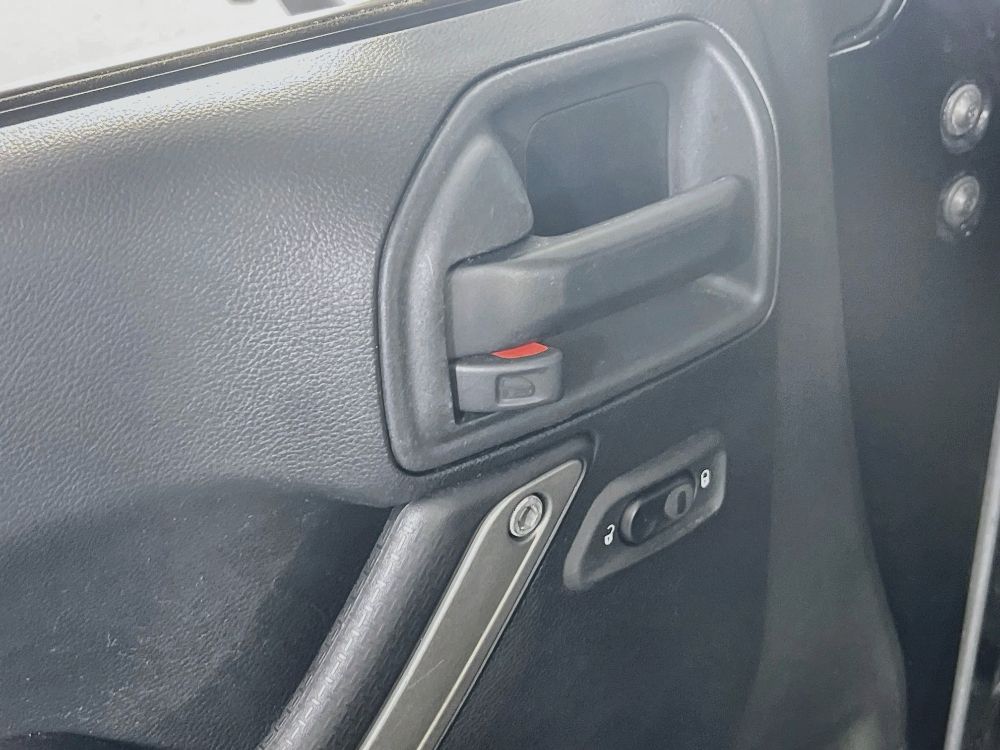 Used 2018 Jeep Wrangler Unlimited Sport S AWD/4WD image 15