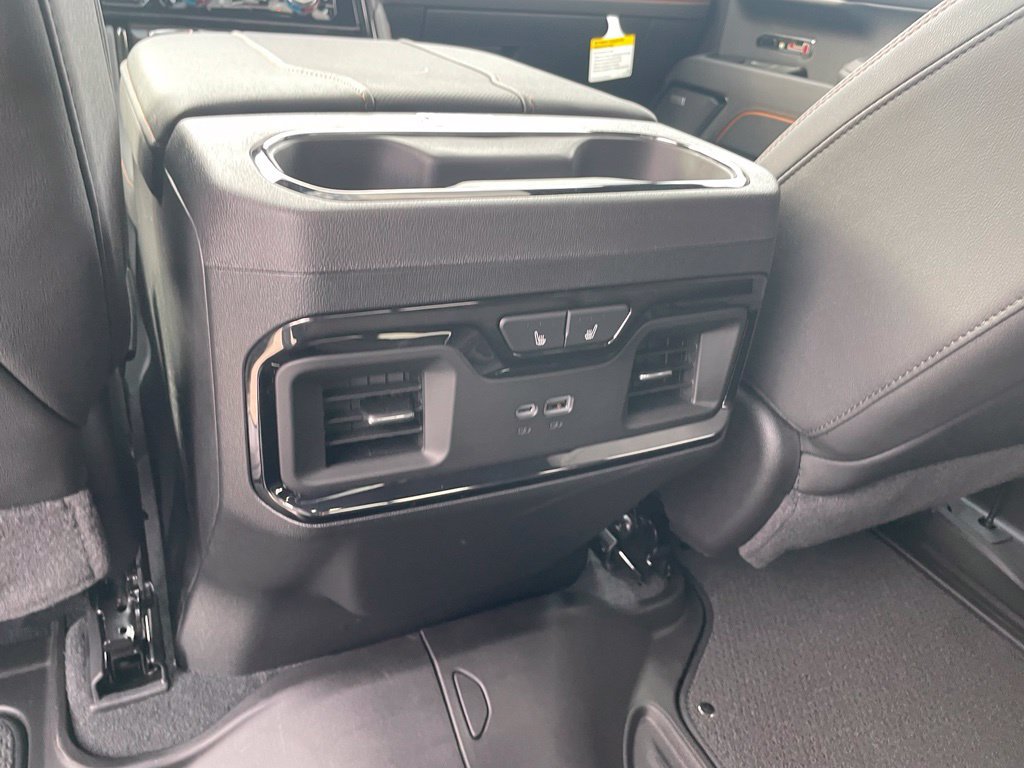 New 2026 GMC Sierra 1500 AT4 w/ AT4 Premium Package AWD/4WD image 27