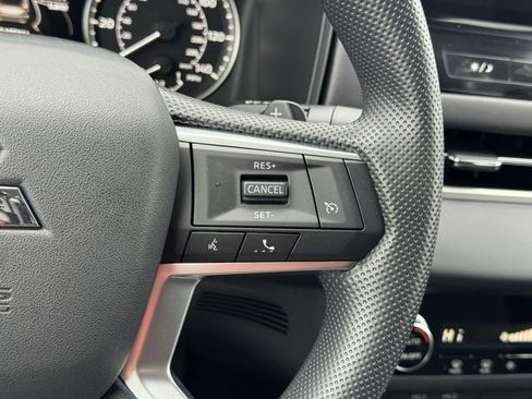 New 2025 Mitsubishi Outlander ES image 19