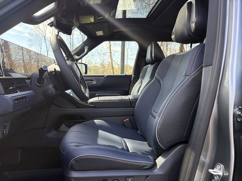 New 2026 INFINITI QX80 SPORT image 11