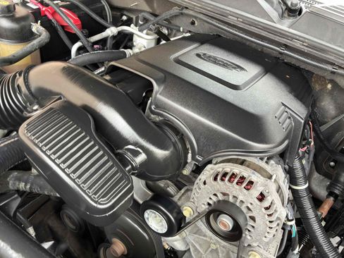 Used 2011 GMC Yukon Denali AWD/4WD image 61