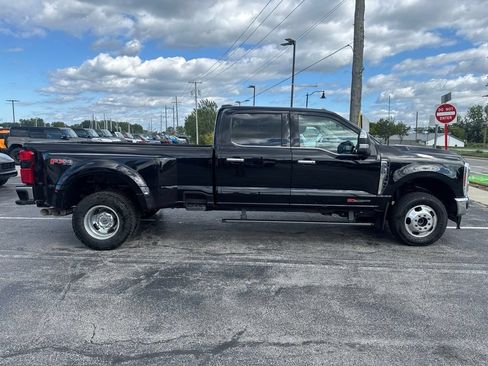 Used 2024 Ford F350 Lariat w/ Lariat Ultimate Package AWD/4WD image 2