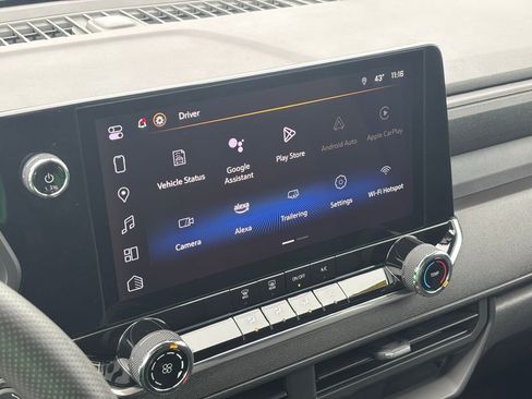 Used 2023 Chevrolet Colorado W/T w/ Technology Package image 26