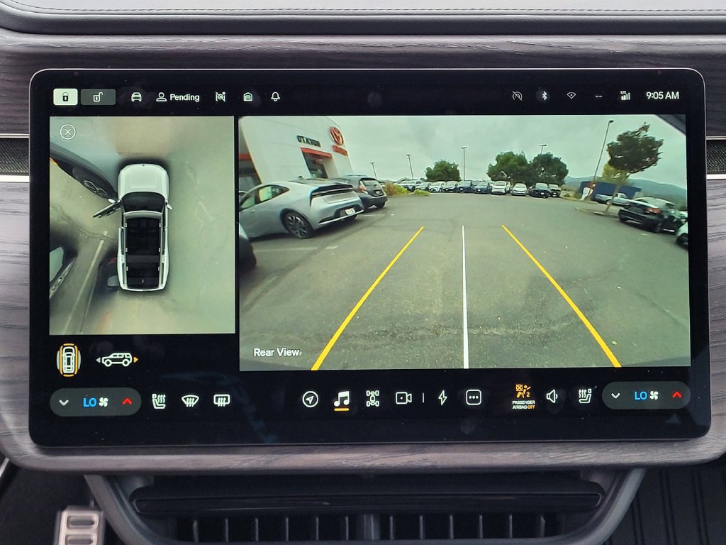 Used 2023 Rivian R1S Adventure Dual AWD/4WD image 12