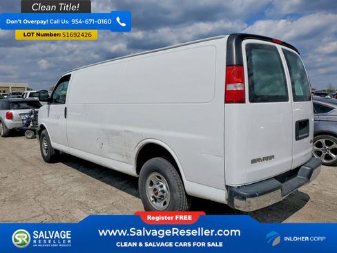 Used 2017 GMC Savana 2500 Extended RWD image 3