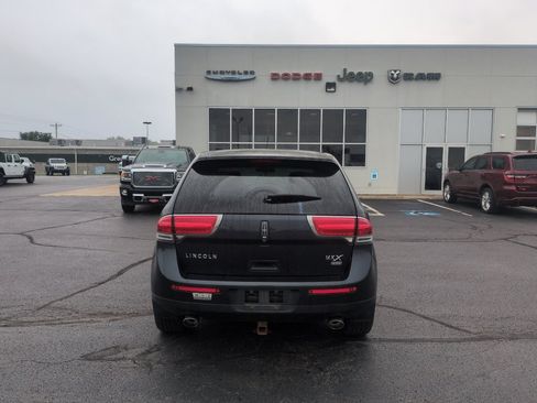Used 2013 Lincoln MKX AWD image 6