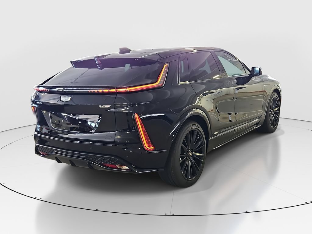 New 2026 Cadillac Lyriq V w/ LPO, Bronce Accent Package AWD/4WD image 6