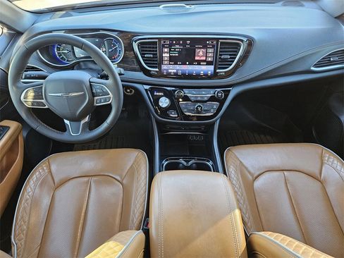 Used 2022 Chrysler Pacifica Pinnacle image 21