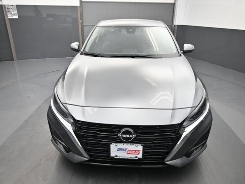 Used 2023 Nissan Altima 2.5 S FWD image 8