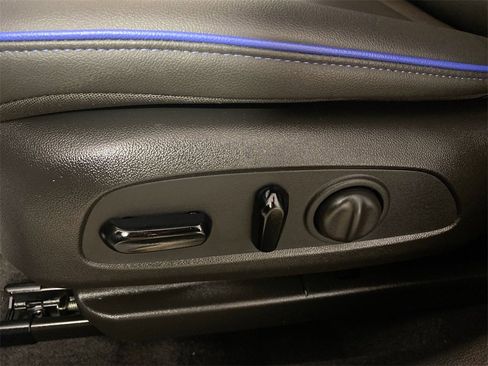 Used 2024 Buick Envista Sport Touring w/ Convenience I Package image 12