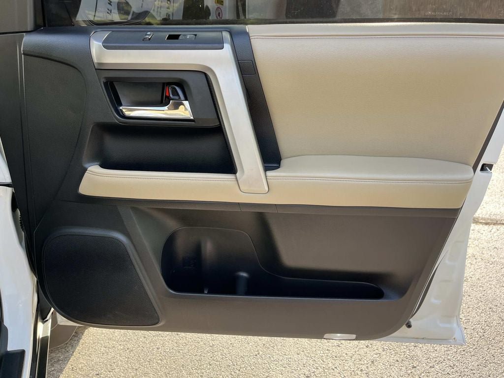 Used 2015 Toyota 4Runner SR5 RWD image 23
