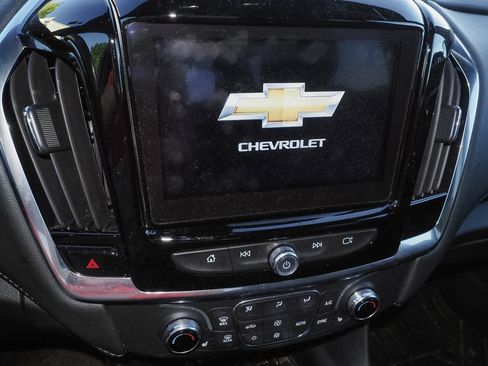 Certified 2023 Chevrolet Traverse LT AWD/4WD image 9