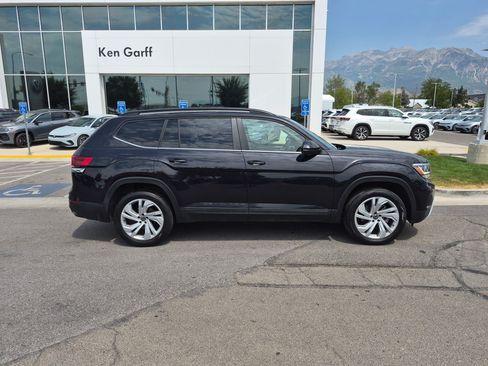 Used 2022 Volkswagen Atlas SE AWD/4WD image 2
