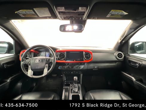 Used 2019 Toyota Tacoma TRD Off-Road AWD/4WD image 9
