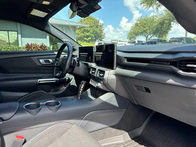 Used 2025 Ford Mustang GT RWD image 10