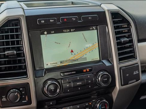 Used 2018 Ford F350 Lariat w/ Lariat Ultimate Package AWD/4WD image 27