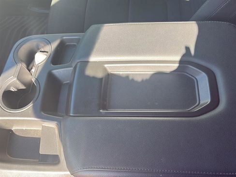 Used 2022 Chevrolet Silverado 3500 LT w/ Convenience Package image 26