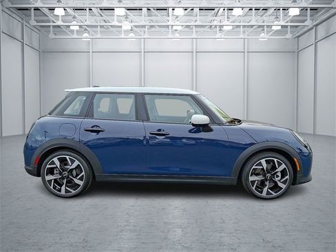 Used 2025 MINI Cooper S image 4