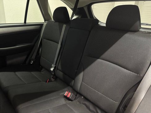 Used 2019 Subaru Outback 2.5i Premium w/ Popular Package #2 AWD/4WD image 18