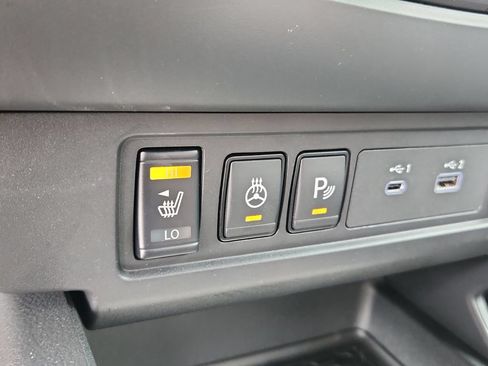 Used 2026 Nissan Frontier SV w/ All-Weather Content Package AWD/4WD image 22