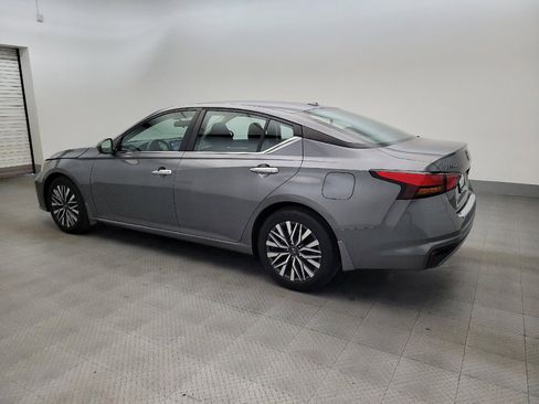 Used 2023 Nissan Altima 2.5 SV FWD image 3