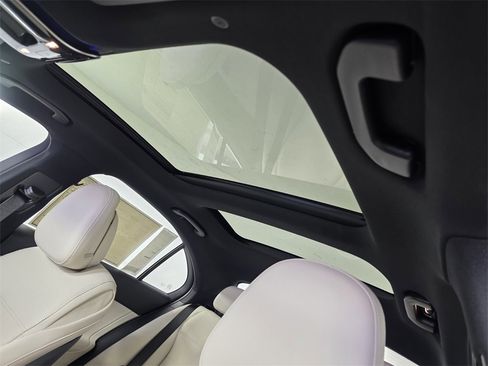 New 2026 Mercedes-Benz C 300 Sedan image 9