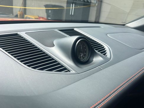 Used 2022 Porsche Macan S image 18