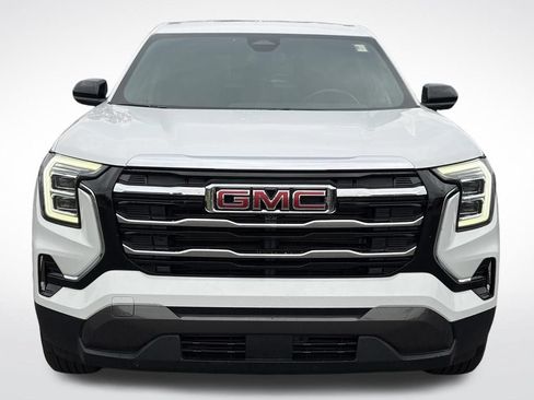 Used 2025 GMC Terrain Elevation AWD/4WD image 3