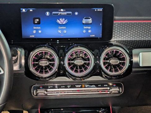 Certified 2025 Mercedes-Benz GLB 250 image 17